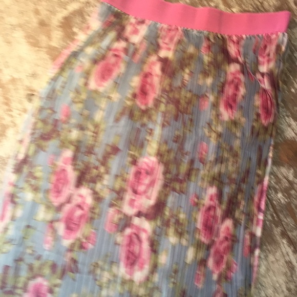 Pretty pink floral skirt